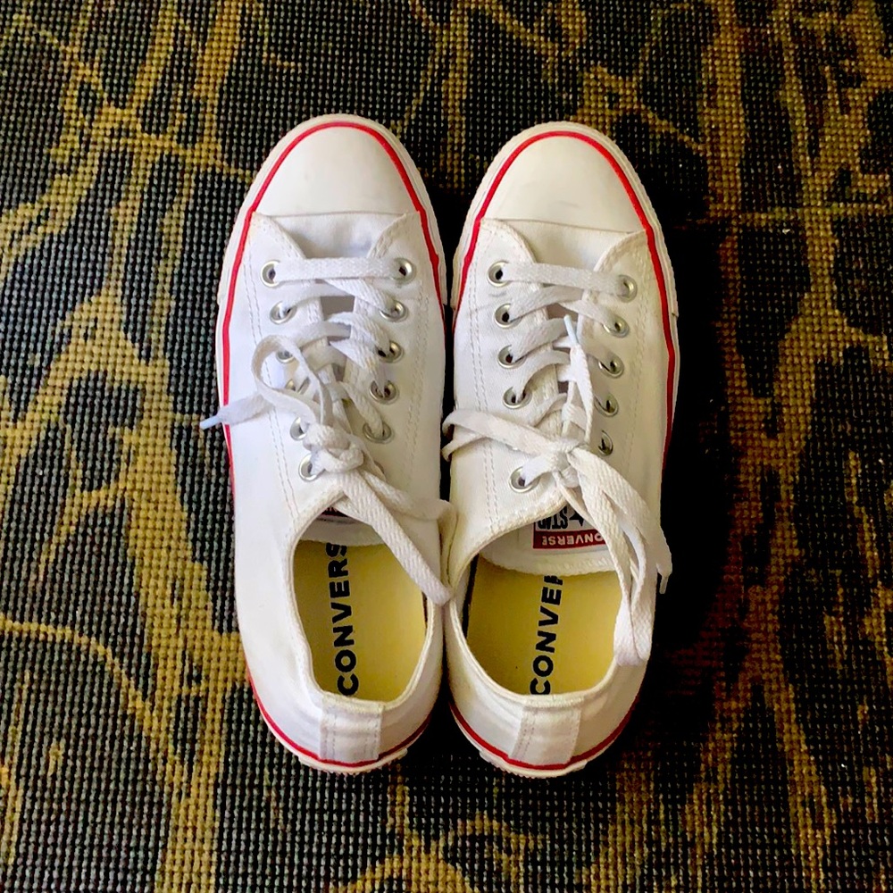 CHUCK TAYLOR ALL STAR SNEAKER - WOMEN'S IN WHITE